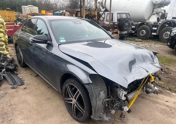Mercedes-Benz Klasa C cena 52000 przebieg: 212000, rok produkcji 2018 z Warszawa małe 301